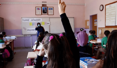 Milli Eğitim Bakanı Özer’den Ara Tatil Açıklaması: Öğretmenler de İstifade Edecek