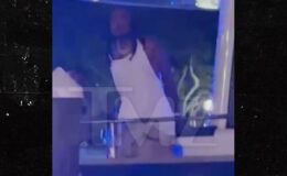 Miami’de Yat Olayı Sırasında Gözaltına Alınırken Quavo Kelepçelendi, Video Gösterileri