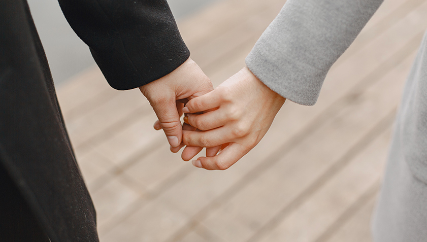 Sağlıklı İlişkilerde Kendini Kaybetmeden Sevmek