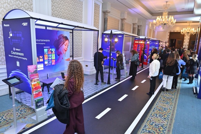 Pearson ve SKY Business, 650’den fazla İngilizce eğitim liderini buluşturdu