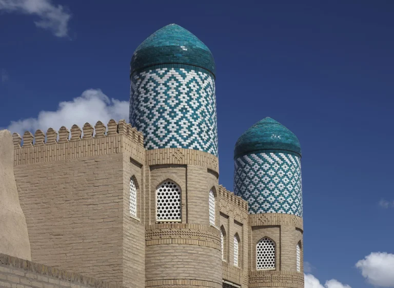 Özbekistan Turları: Ara Tatilde Aileler İçin Kalkışlı Programlar ve Bahar Rotaları